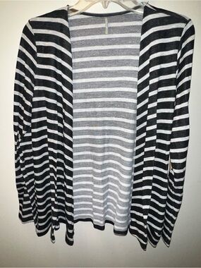Color Thread Charcoal Gray Striped Cardigan M Faux Suede Elbow Patch